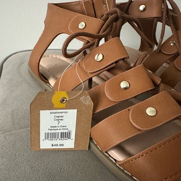 Denver Hayes Brown Leather Gladiator Sandals - Picture 4 of 7